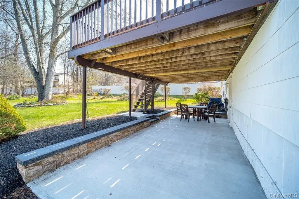 17 Ross Lane Middletown NY 10941