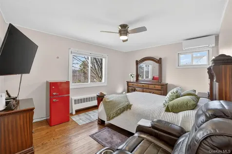 3510 Overlook Avenue Yorktown Heights NY 10598