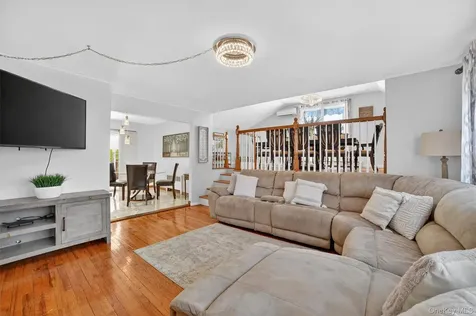 3510 Overlook Avenue Yorktown Heights NY 10598