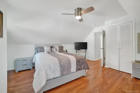 3510 Overlook Avenue Yorktown Heights NY 10598