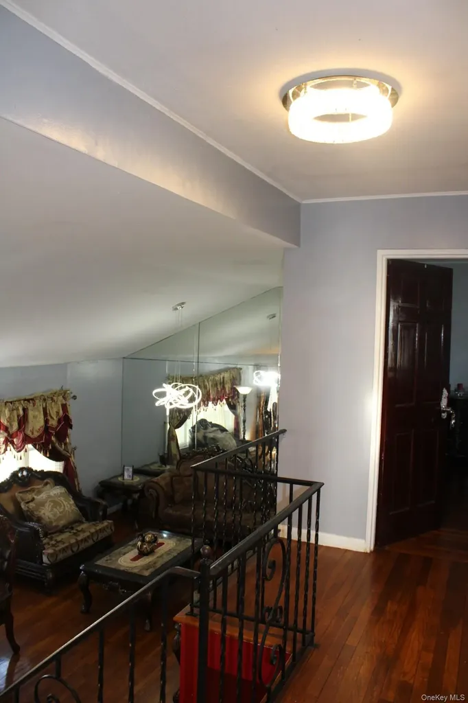 19 South Lane Huntington NY 11743