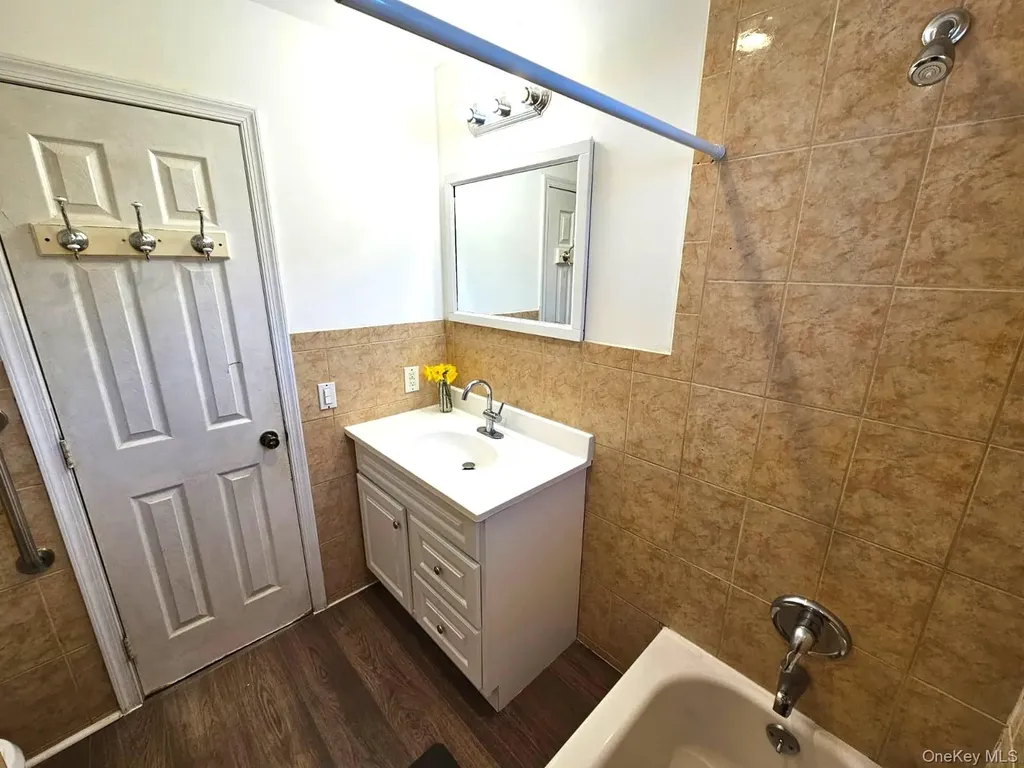 56 Applegate Drive Central Islip NY 11722