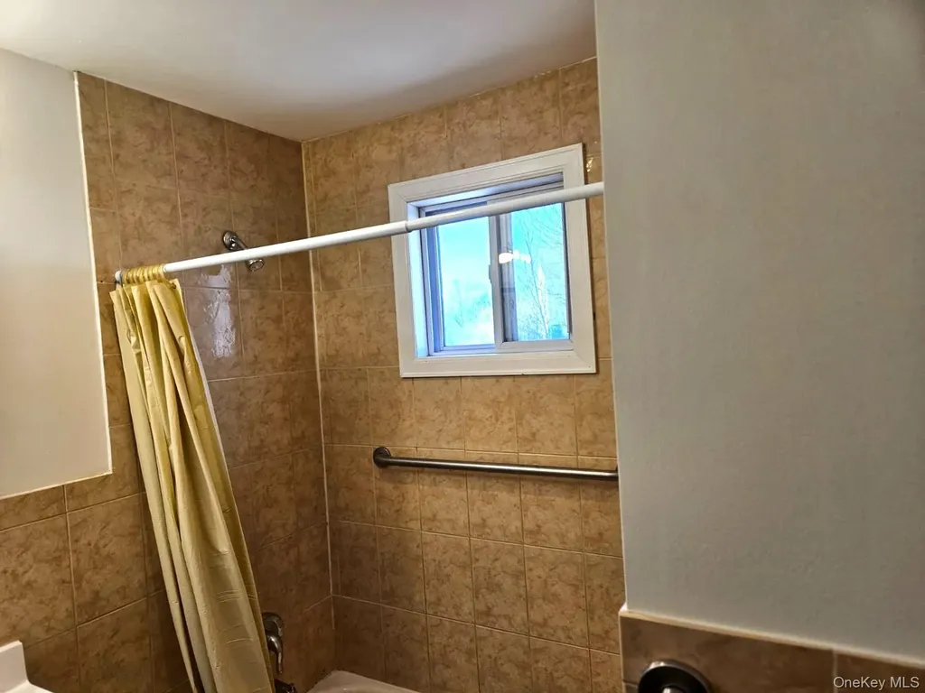 56 Applegate Drive Central Islip NY 11722