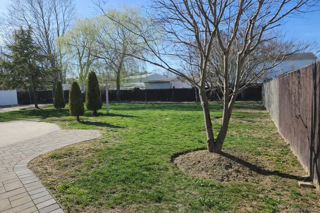 56 Applegate Drive Central Islip NY 11722
