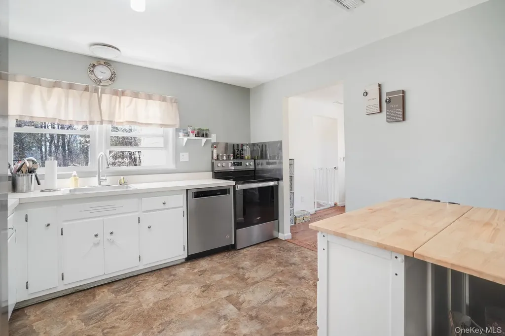 22 Pine Hill Drive Wappingers Falls NY 12590