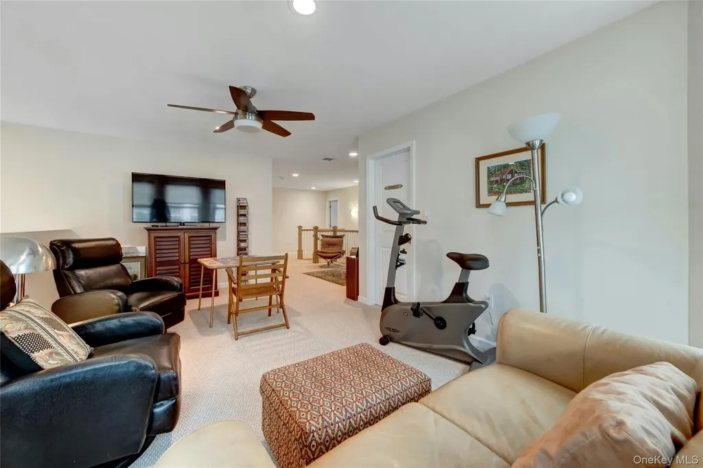35 Wolfe Circle West Nyack NY 10994