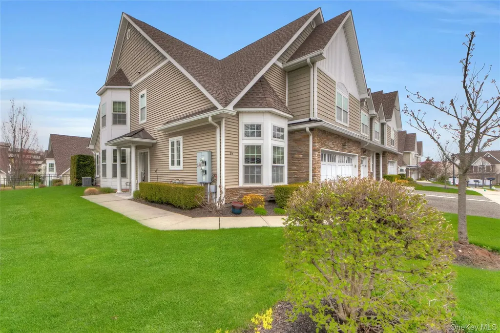 35 Wolfe Circle West Nyack NY 10994
