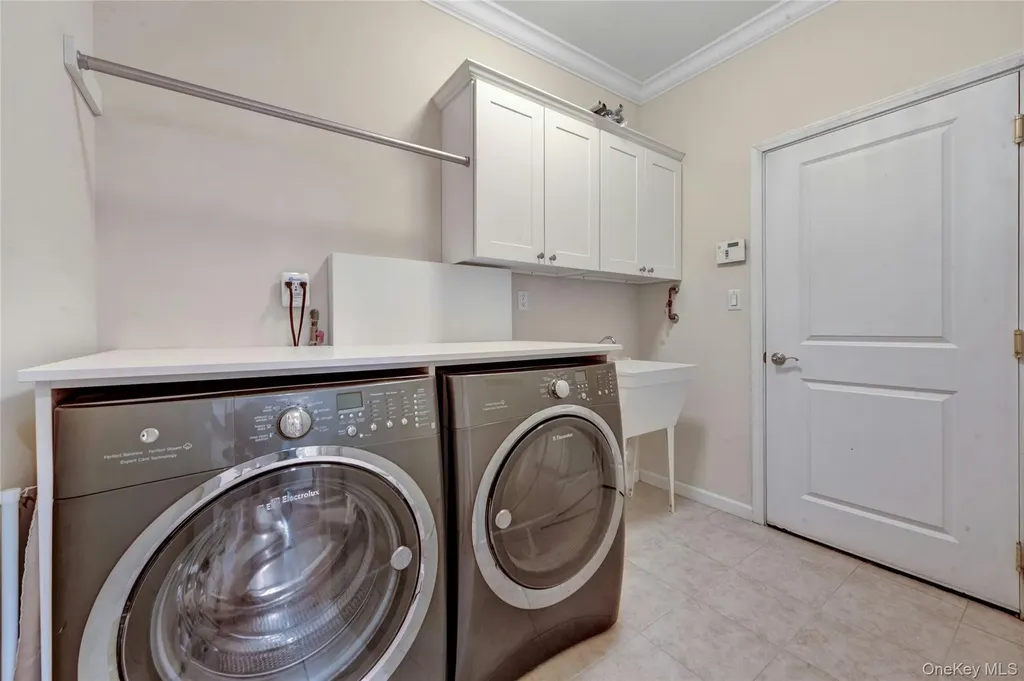 35 Wolfe Circle West Nyack NY 10994