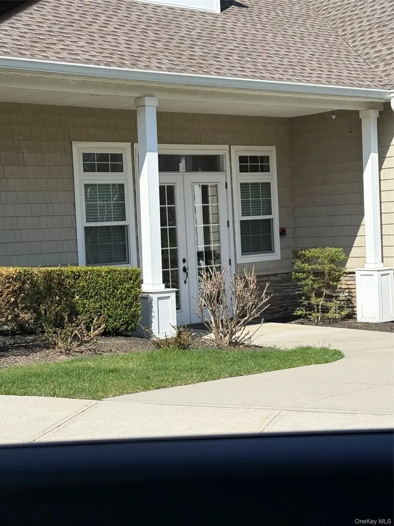 35 Wolfe Circle West Nyack NY 10994