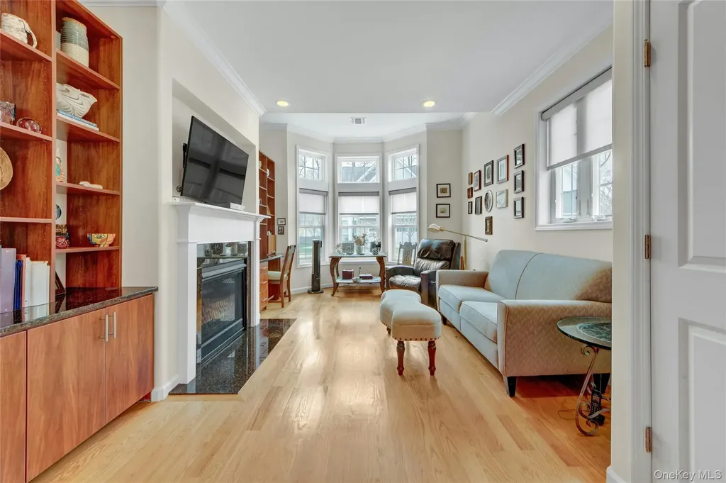 35 Wolfe Circle West Nyack NY 10994