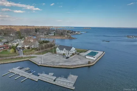 1001 Shore Acres Drive Mamaroneck NY 10543