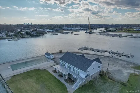 1001 Shore Acres Drive Mamaroneck NY 10543