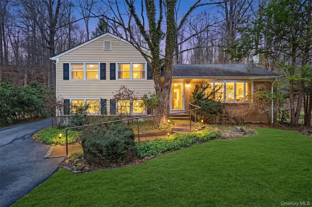 49 Homer Place Poughkeepsie NY 12603