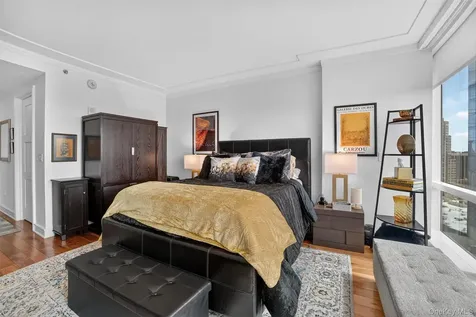 5 Renaissance Square White Plains NY 10601