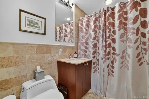 5 Renaissance Square White Plains NY 10601