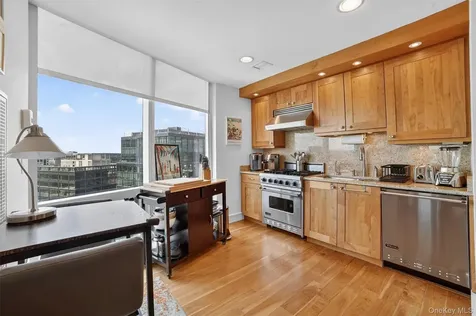 5 Renaissance Square White Plains NY 10601