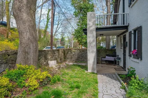 25 Whitewood Avenue New Rochelle NY 10805