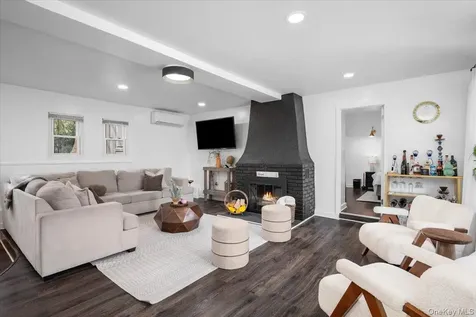 25 Whitewood Avenue New Rochelle NY 10805