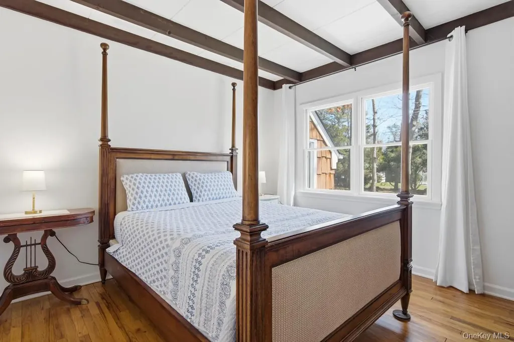 3 Foster Avenue Hampton Bays NY 11946