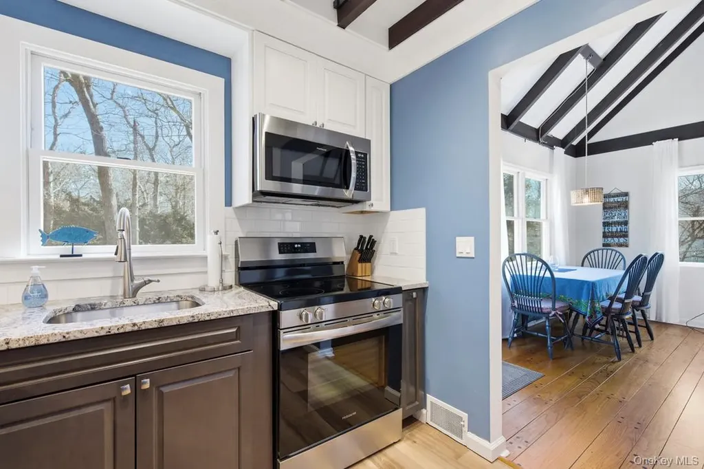 3 Foster Avenue Hampton Bays NY 11946