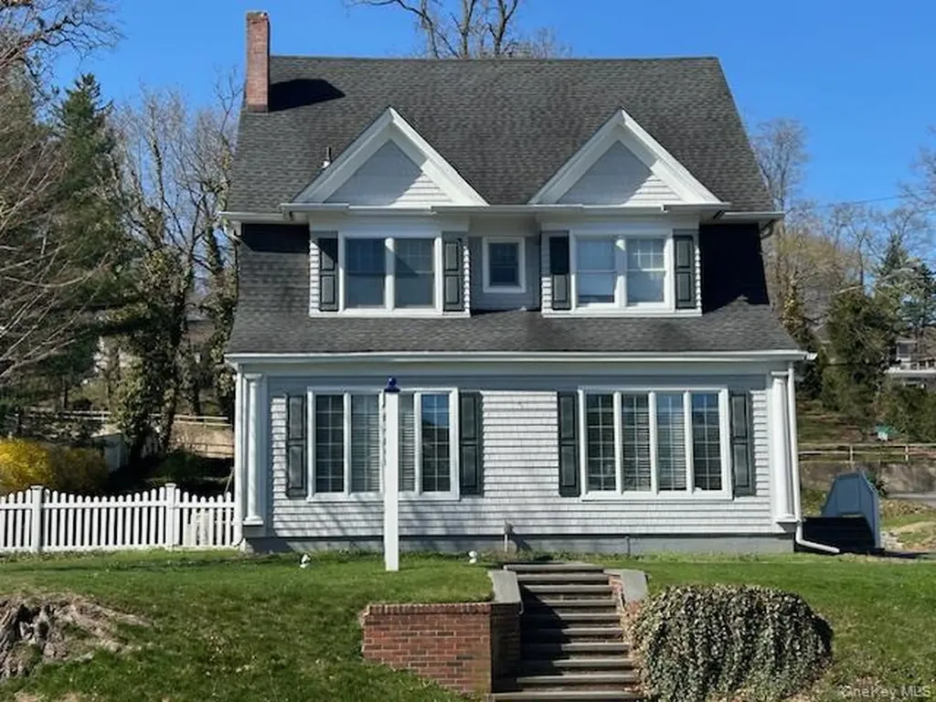 453 New York Avenue Huntington NY 11743