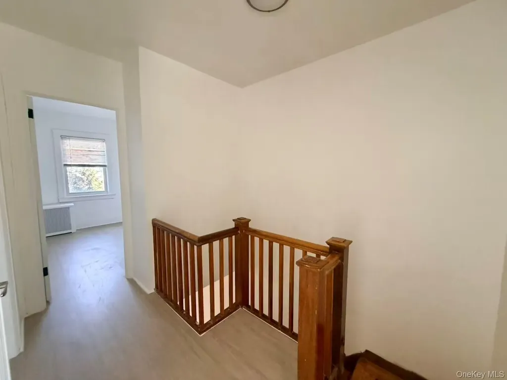 4716 189th Street Flushing NY 11358