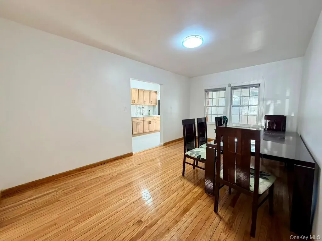 4716 189th Street Flushing NY 11358