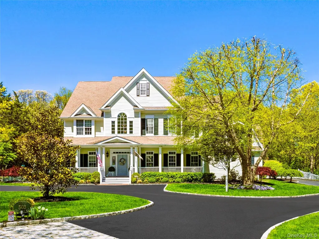 503 Cold Spring Road Laurel Hollow NY 11791