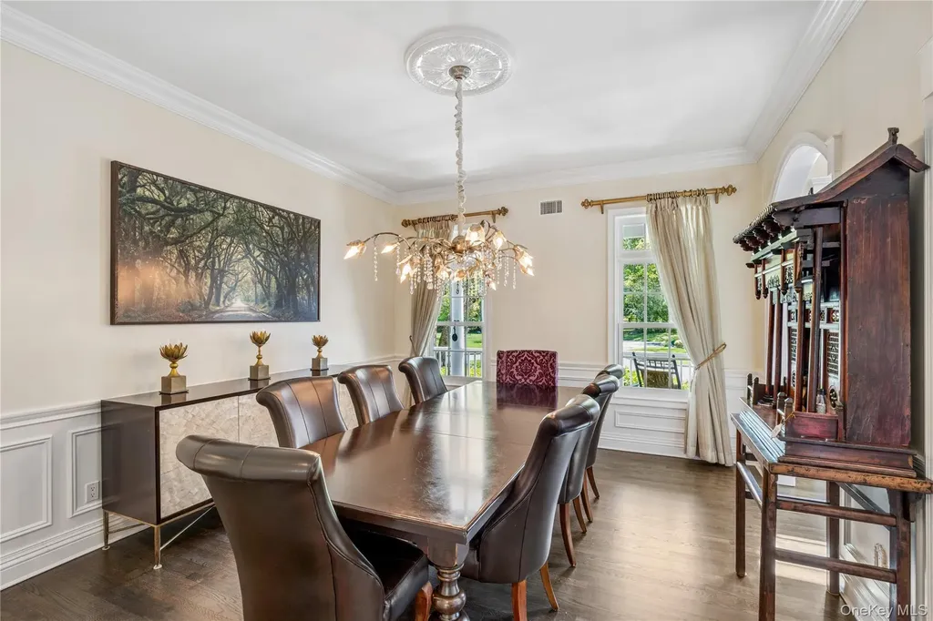 503 Cold Spring Road Laurel Hollow NY 11791
