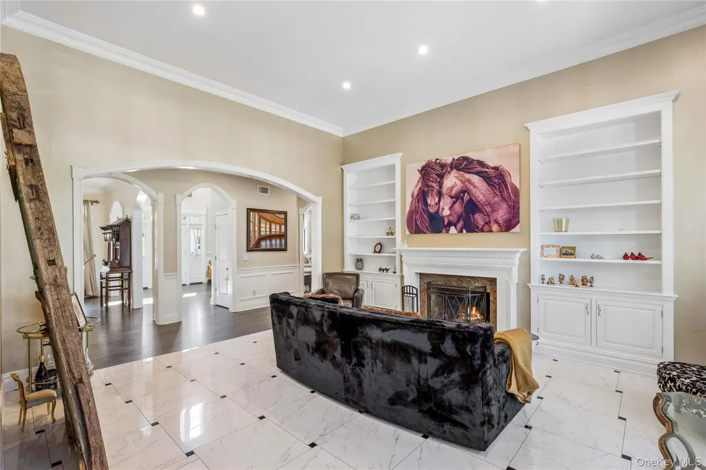 503 Cold Spring Road Laurel Hollow NY 11791