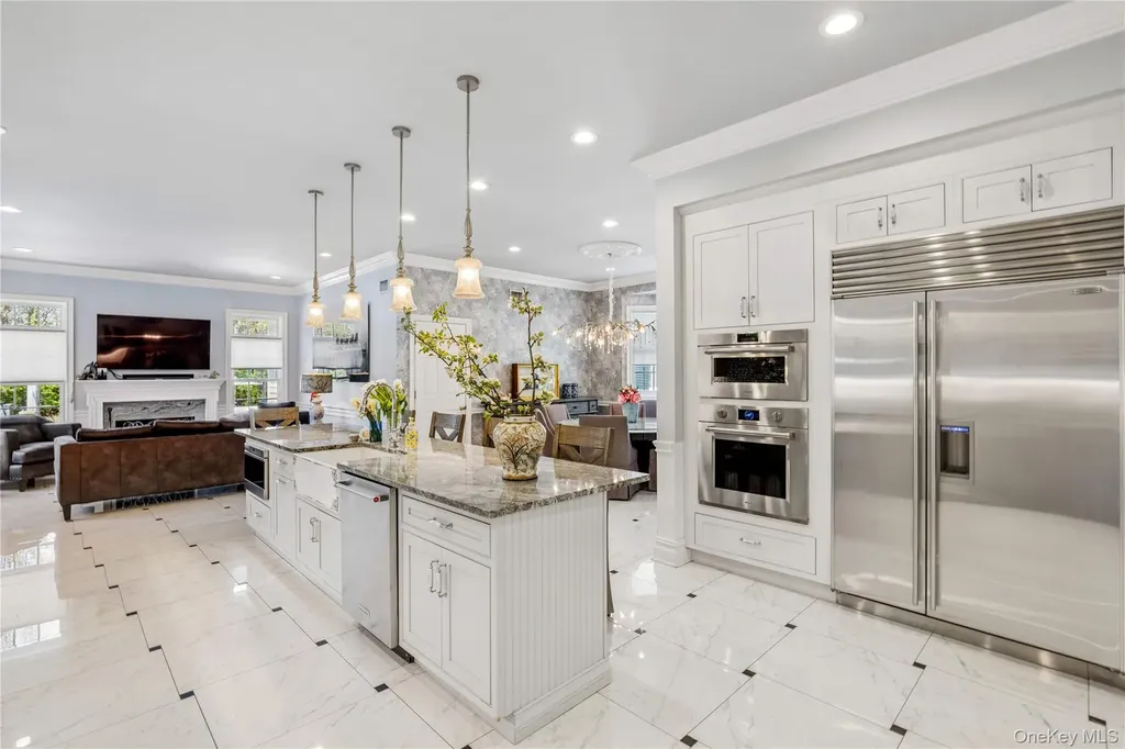 503 Cold Spring Road Laurel Hollow NY 11791