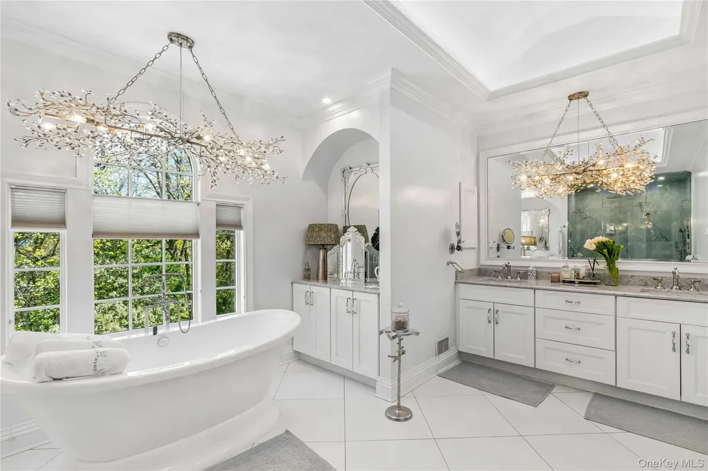503 Cold Spring Road Laurel Hollow NY 11791