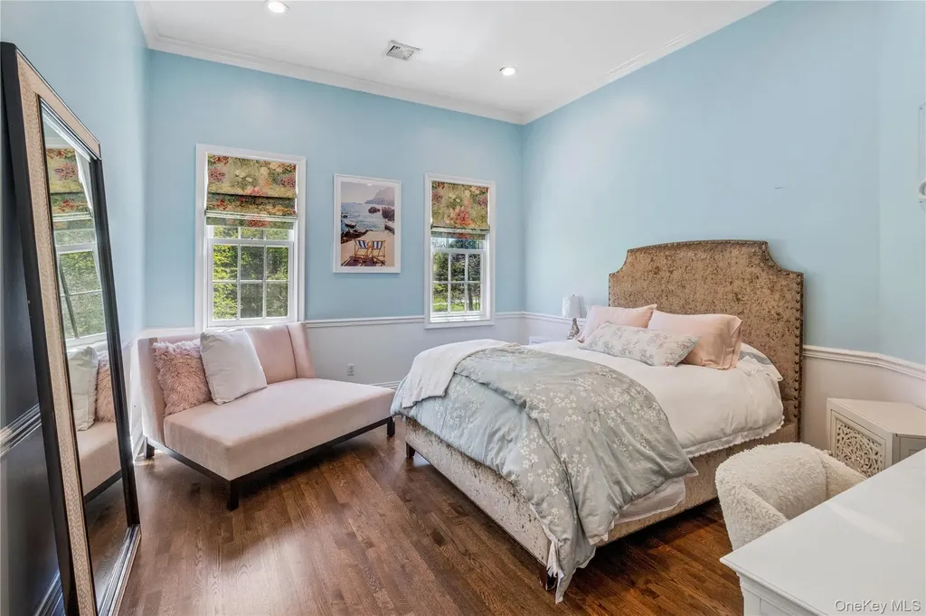 503 Cold Spring Road Laurel Hollow NY 11791