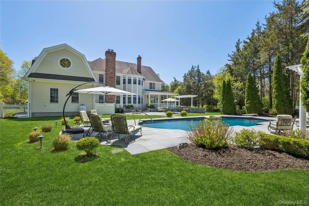 503 Cold Spring Road Laurel Hollow NY 11791