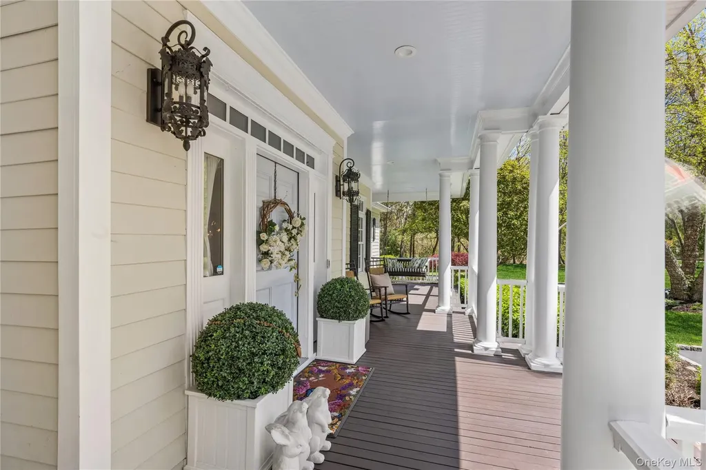 503 Cold Spring Road Laurel Hollow NY 11791