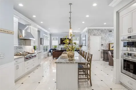 503 Cold Spring Road Laurel Hollow NY 11791