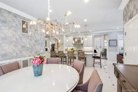 503 Cold Spring Road Laurel Hollow NY 11791