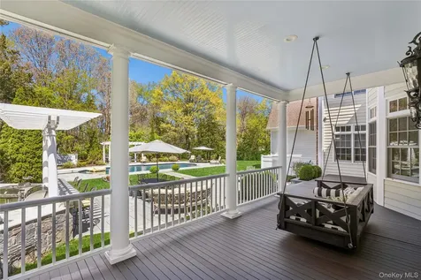 503 Cold Spring Road Laurel Hollow NY 11791