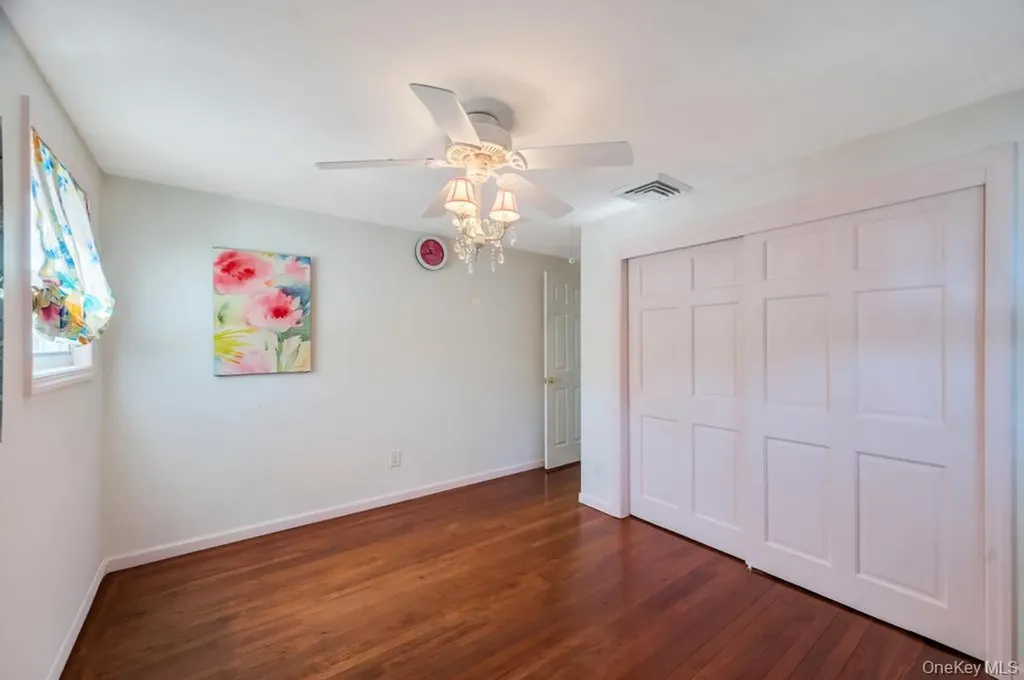 11 Biscayne Drive Selden NY 11784
