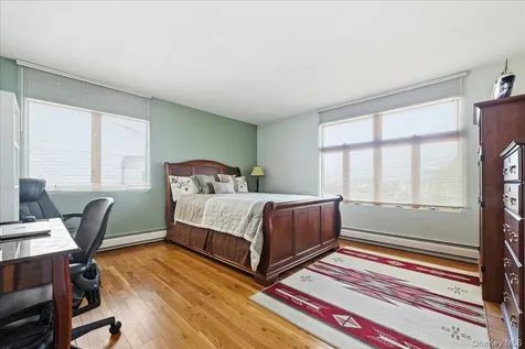 648 Nassau Avenue Freeport NY 11520