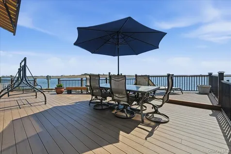648 Nassau Avenue Freeport NY 11520