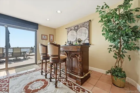 648 Nassau Avenue Freeport NY 11520