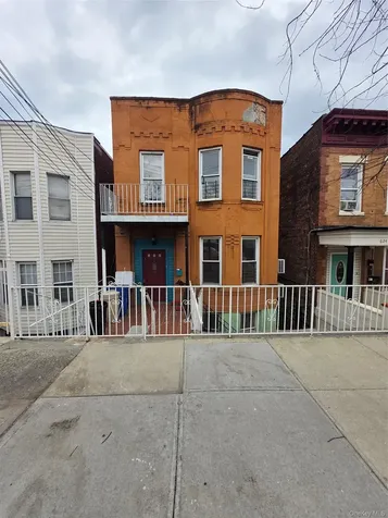 628 Mead Street Bronx NY 10460