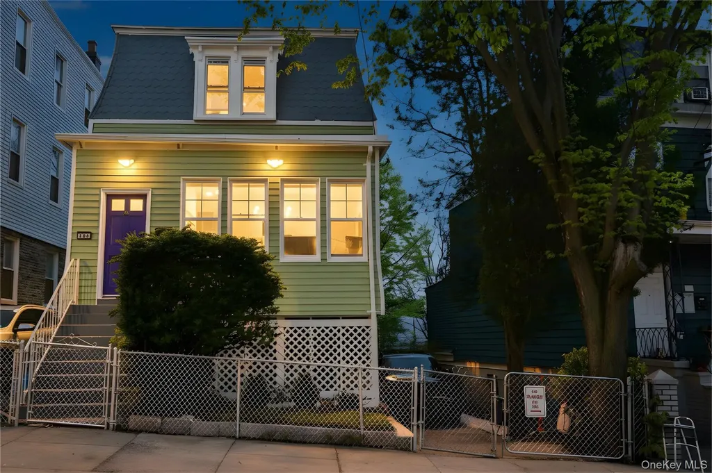 122 Oliver Avenue Yonkers NY 10701