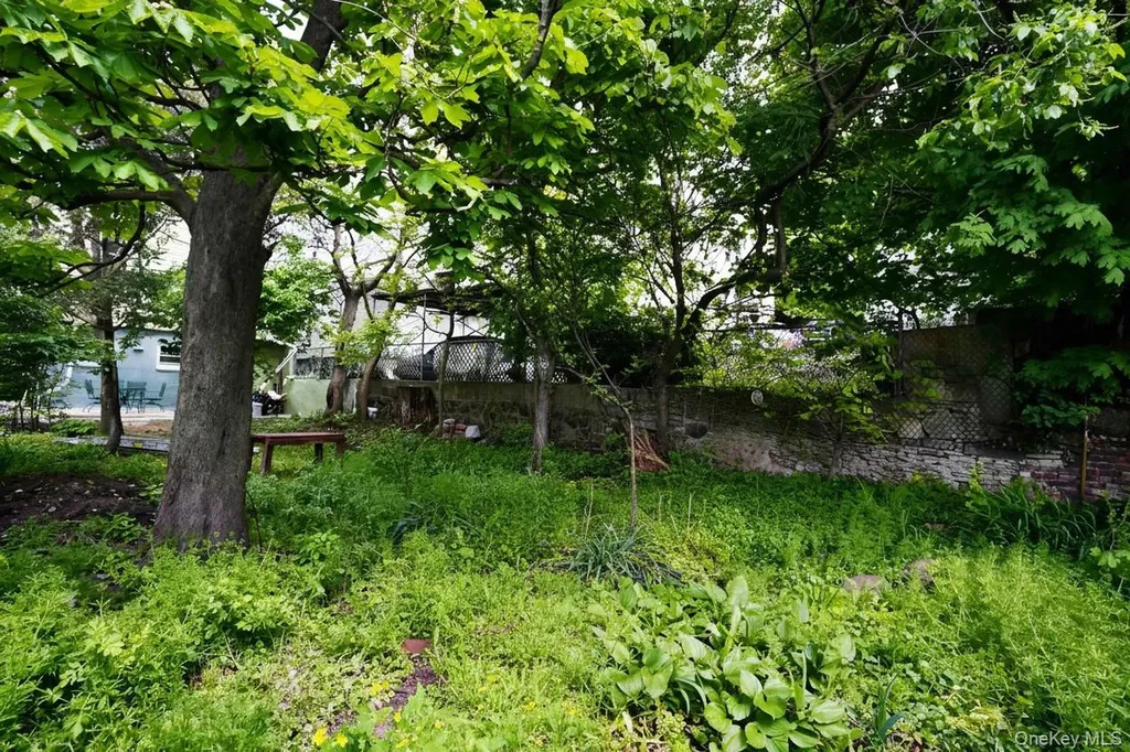 122 Oliver Avenue Yonkers NY 10701