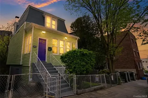 122 Oliver Avenue Yonkers NY 10701