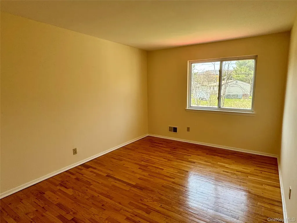 15 Rivervale Road Middletown NY 10940