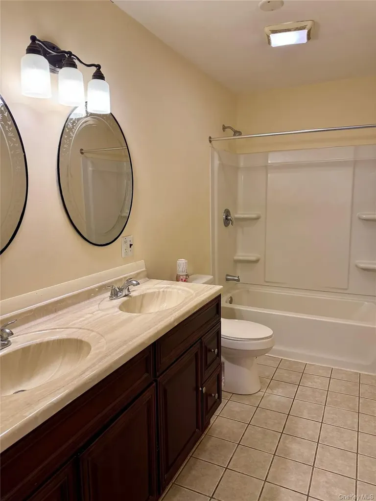 15 Rivervale Road Middletown NY 10940