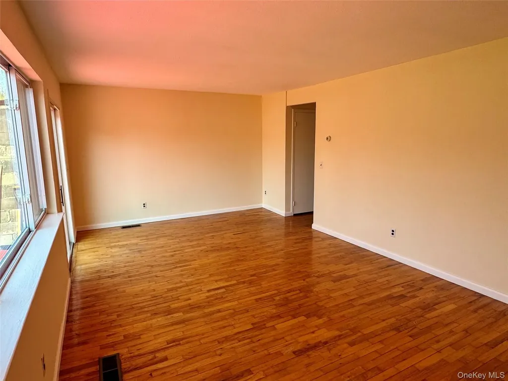15 Rivervale Road Middletown NY 10940