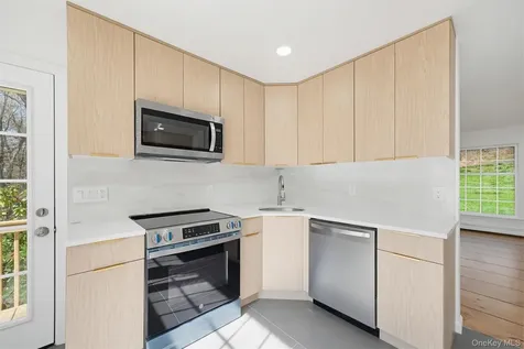 79 Brandy Lane Wappingers Falls NY 12590